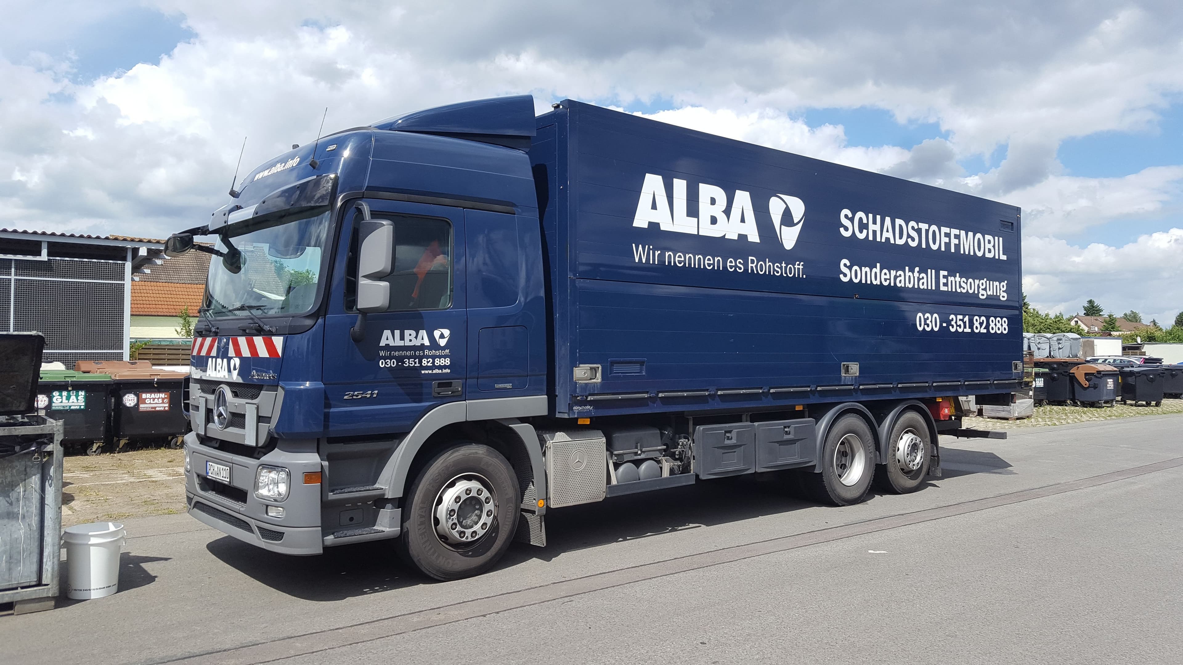 Schadstoffmobil in Hohen Neuendorf am 15. Mai